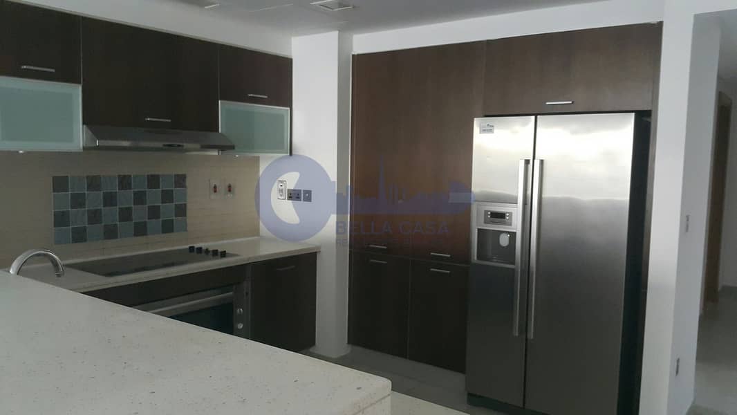 17 Beautiful 2 Bedroom Apt in Marina Residences 2