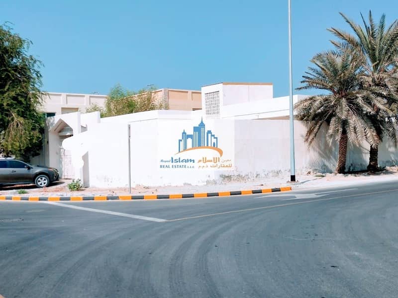 10000 sqf  11 bhk villa for sale in al mushairaf ajman