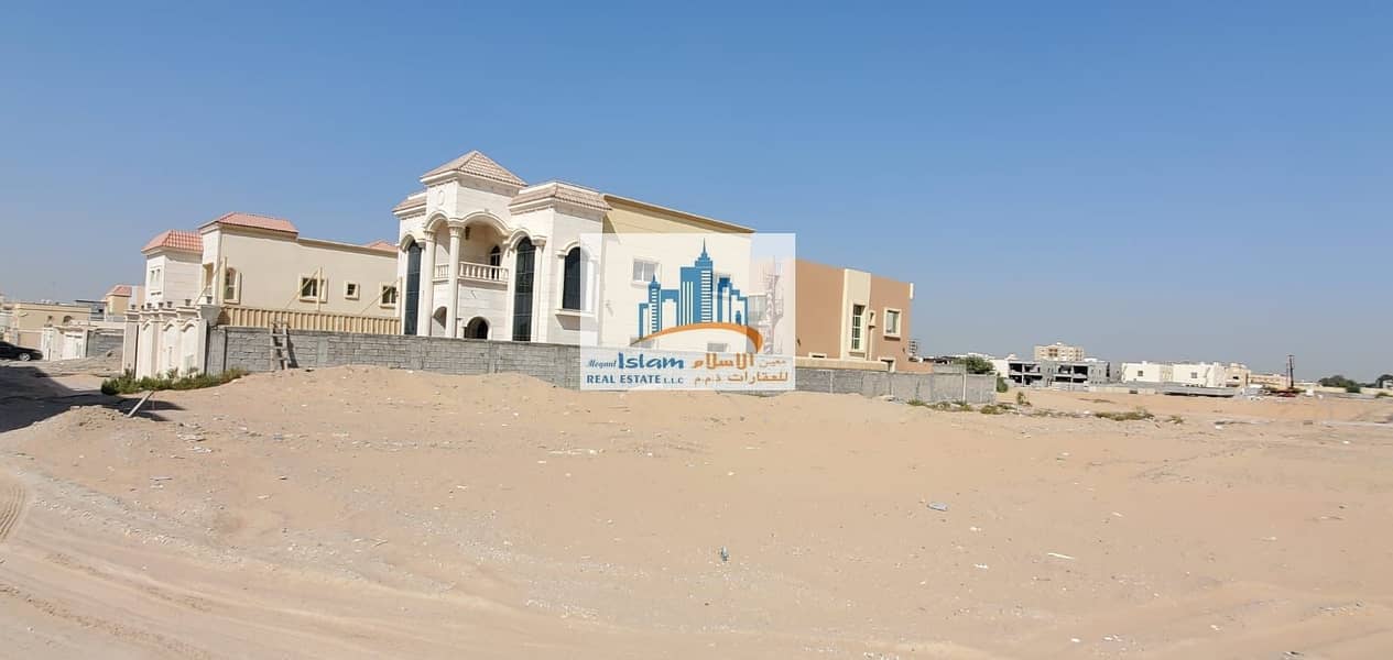 Hot offer !  2 plot ( residencial and commercial)  in 2 side  corner & 3 side  main road near new ajman club