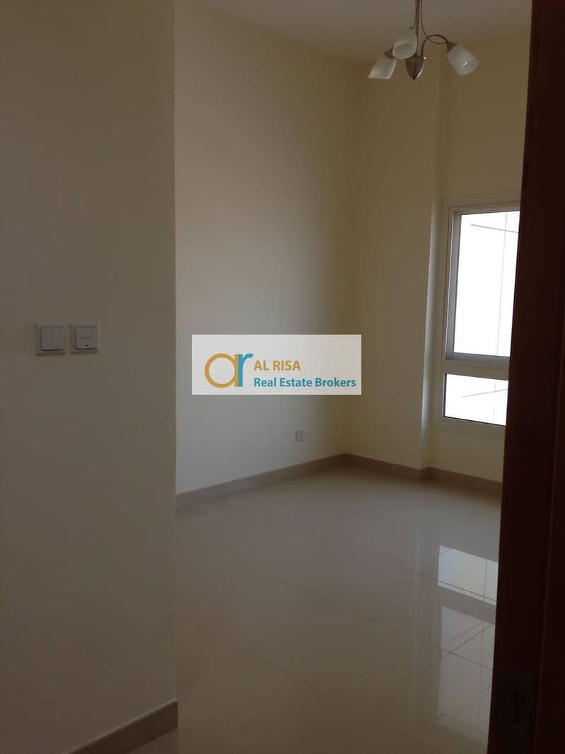 4 Well Maintained Bldg  Apartment