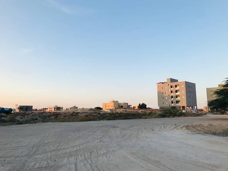 ارض سكنية في المنطقة الصناعية الجرف،الجرف 400000 درهم - 2882711