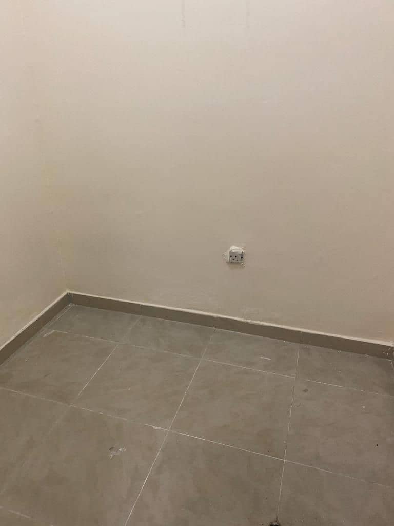 BIG AND SPACIOUS 3 BEDROOM HALL APARTMENT AVAILABLE FOR RENT IN AL KHOR TOWERS
