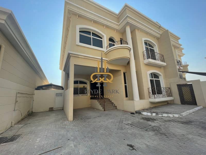 Elegant 4 Master BR Villa / Separate Entrance / Yard /Ready to move in