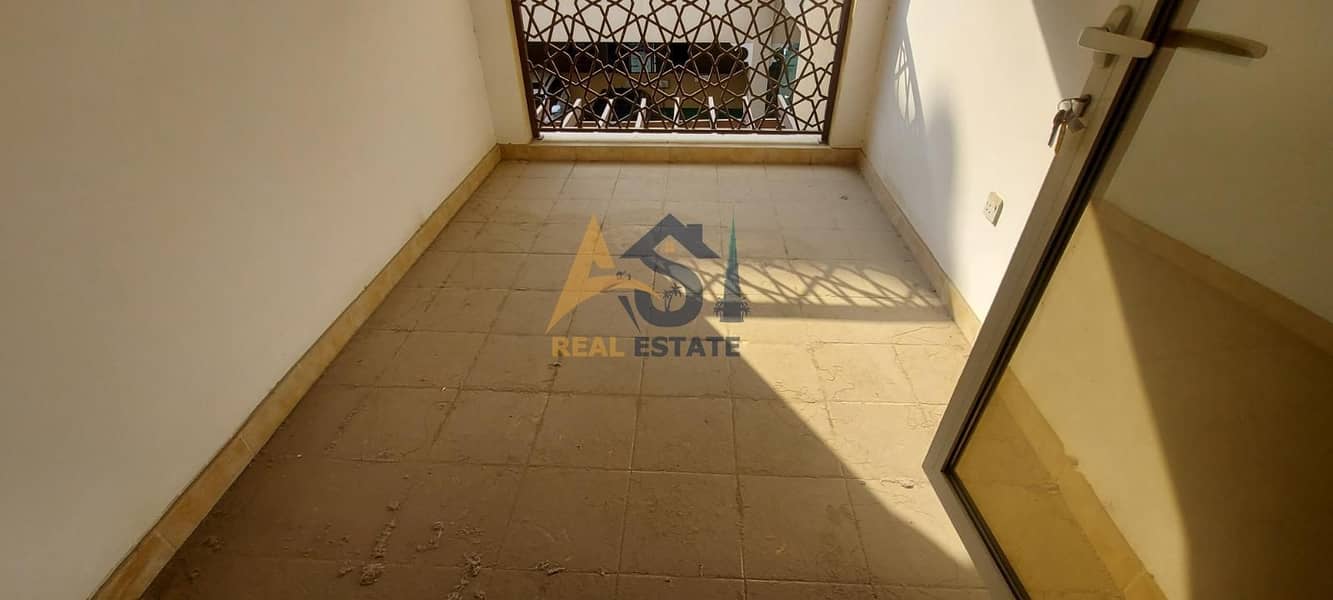 6 5 BR Commercial Villa| Elevator| Near Jumeirah Road| For Rent