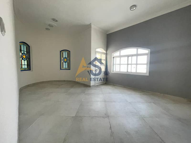 28 Villa with Seven Rooms and Car Parkings
