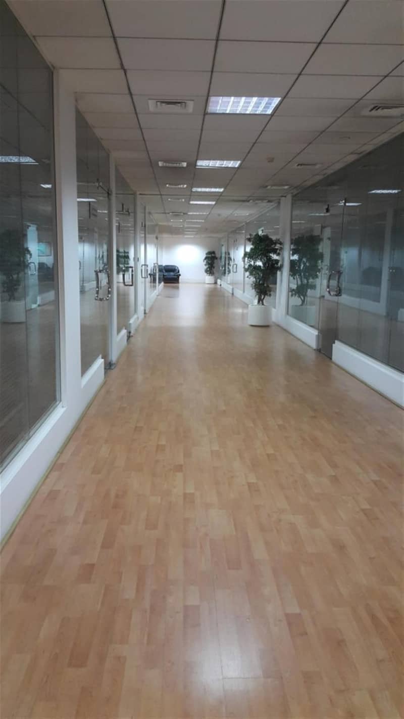 8 Offices available in various sizes in Baniyas Road