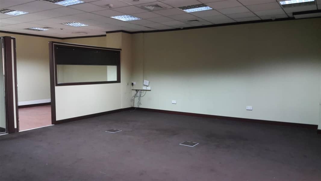7 Office Available near Baniyas Square