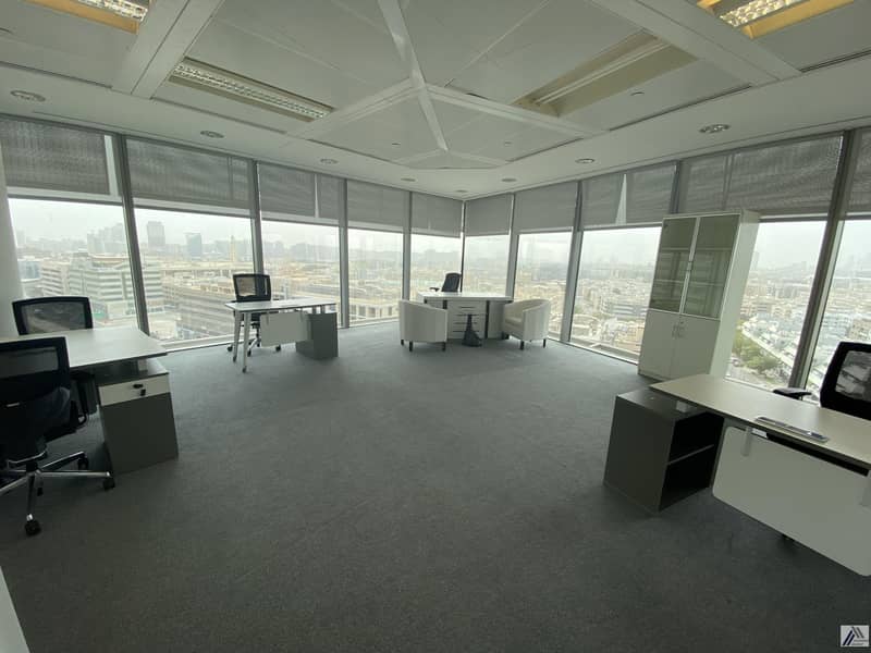 6 BEST FURNISHED OFFICE -GOOD FOR 10 PERSONS WITH MANAGER CABIN -LINKED WITH MALL AND METRO