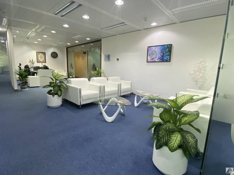 9 Serviced Furnished Office Suitable for 4 Staff / Linked with Metro and Mall
