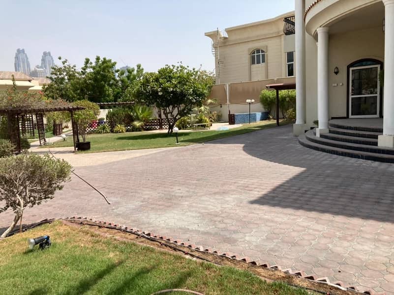 16 5B/R Luxury Huge Garden Pool With Maid double story independent villa for rent 350k