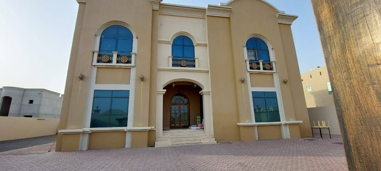 Two-storey villa with air conditioning and decoration