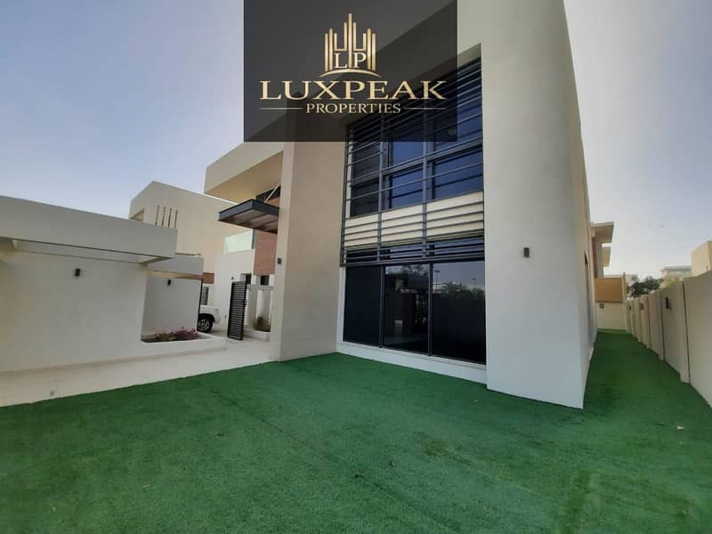 Luxurious 4 bed Villa|West Yas| T1-C1| 0% Service Charge