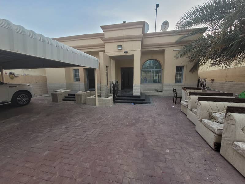 Urgent sale in Ajman Al Rawda
 Ground floor villa, 4200 sq
 It consists of