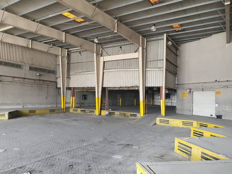 Independent  warehouse  with Loading Bay 64000 Sq-ft