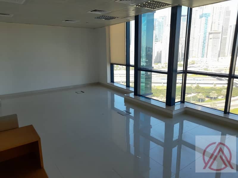2 Excellent View 655 sqft fitted office in Jumeirah Bay X3 for 45k