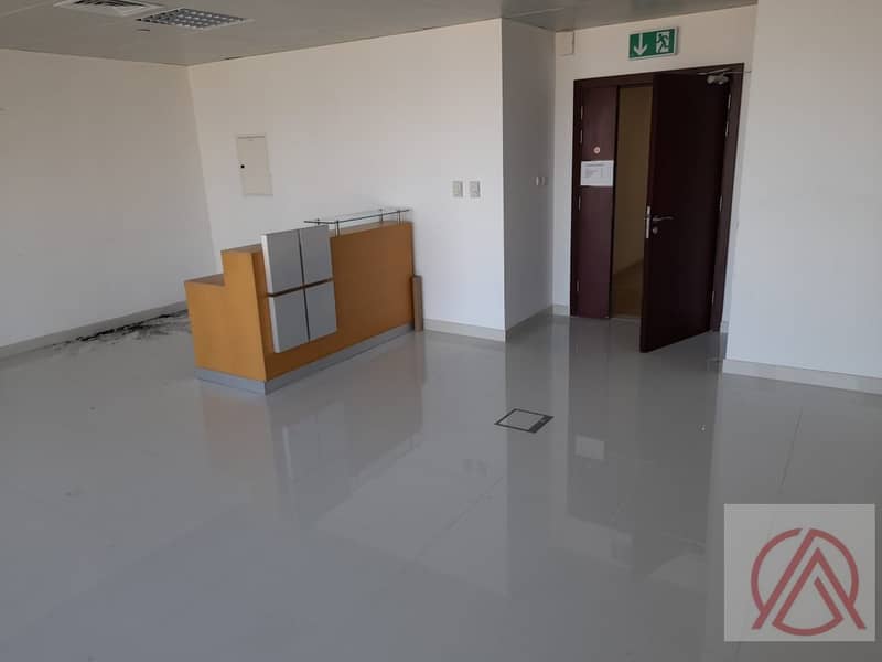 4 Excellent View 655 sqft fitted office in Jumeirah Bay X3 for 45k