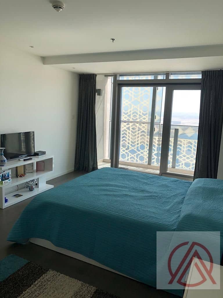 7 Panoramic Burj view 3 BR High floor with Balcony D1 Tower for 120k