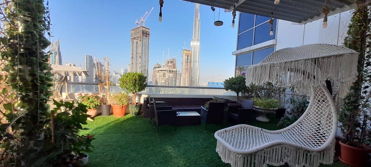 6 PENTHOUSE 4 bed wt maids in EXECUTIVE TOWERS with  BURJ & FOUNTAIN VIEW