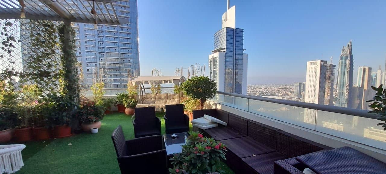 7 PENTHOUSE 4 bed wt maids in EXECUTIVE TOWERS with  BURJ & FOUNTAIN VIEW