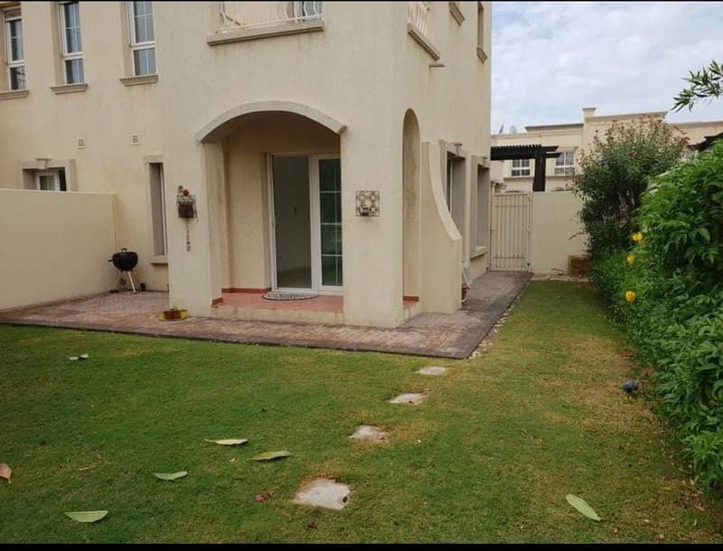 3 2 BED ROOM PLUS STUDY FOR SALE 4E TYPE VILLA IN SPRINGS