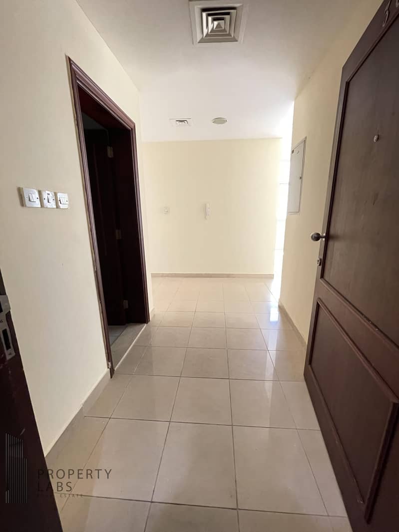 Clean and Spacious 2 Bedroom in Clean Building - Shabiya ME9. NO COMMISION