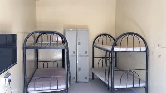 21 Bedroom Labour Camp for Sale in Al Quoz, Dubai - 30 Rooms Labor Camp for Sale in Al Quose