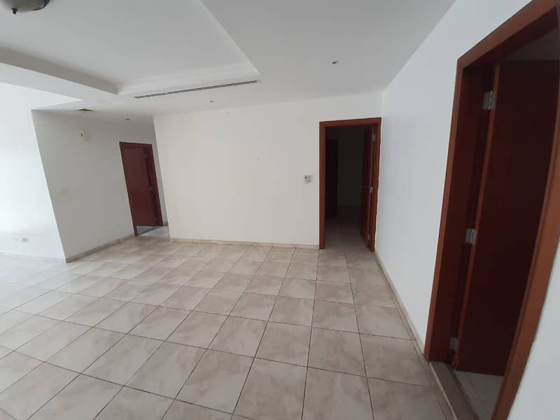CHILLER FREE 3  BHK AVALAIBLE  75 K ONLY IN FRONT OFF AL  QIYADAH METRO STATION
