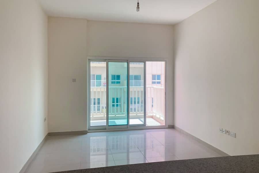 شقة في برج سنتريوم 1،أبراج سنتريوم،مدينة دبي للإنتاج 1 غرفة 380000 درهم - 5472153