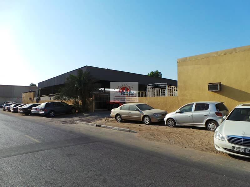 2400sq. fts  Warehouse For Rent in Umm Ramool