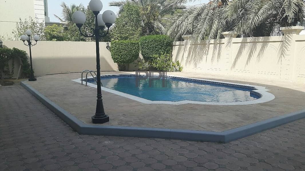 9 Well Maintained Beautiful Villa with Swimming Pool