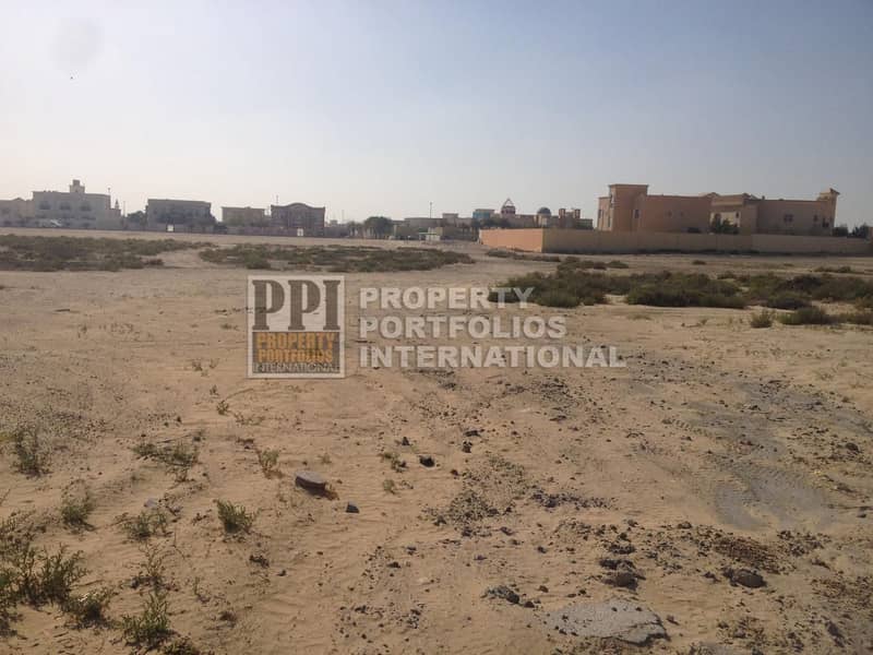 9 Large plot  for School and hospital use in key location for sale