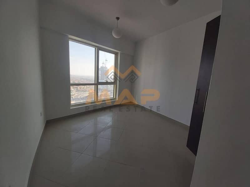 6 Huge 2bhk on high floor with balcony close to metro