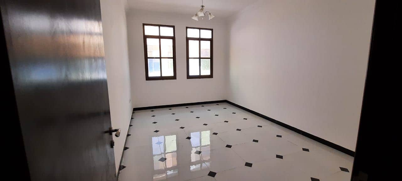 No commission!!! Directly from the owner Studio 1 bedroom / 2bhk for rent available now