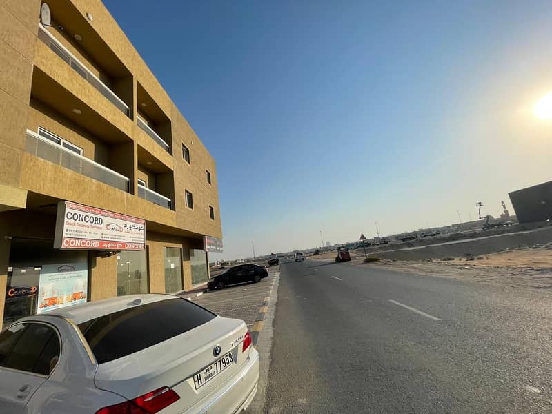 بناية للبيع في عجمان منطقة الجرف اول ساكن منطقة حيوية ومساحة كبيرة ذات دخل بناية للبيع في عجمان منطقة الجرف اول ساكن منطقة حيوية ومساحة كبيرة ذات دخل