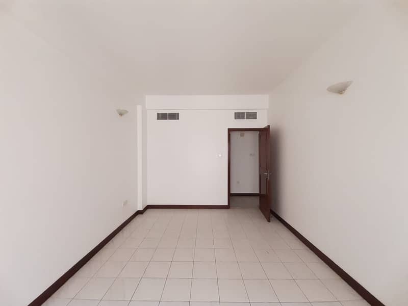 Spacious 2bhk for rent in Deira @36K