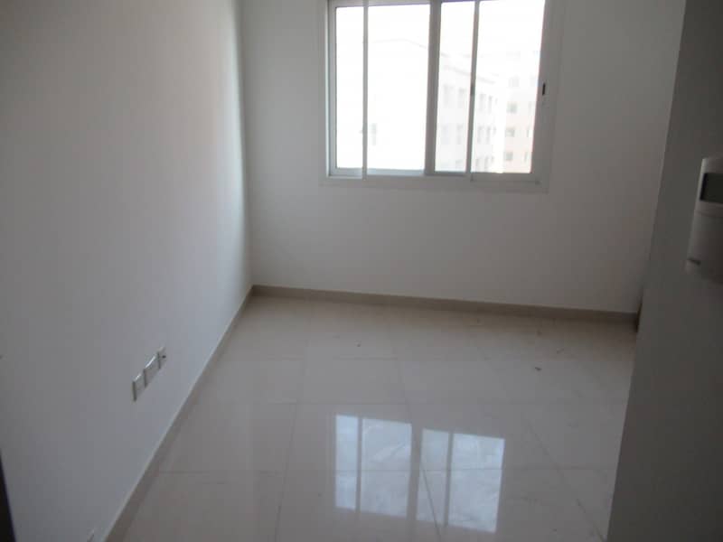 9 TWO BEDROOM HALL AVAILABLE NEW BUILDING NEAR OUD METHA METRO STATION GOOD LOCATION FAMILY  ONLY WITH ALL FECILITIES