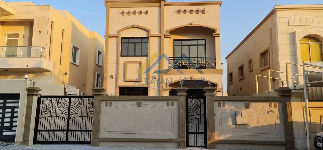 Villa for sale in Al Mowaihat, with personal finishes, using the finest materials, with the possibility of easy bank financing