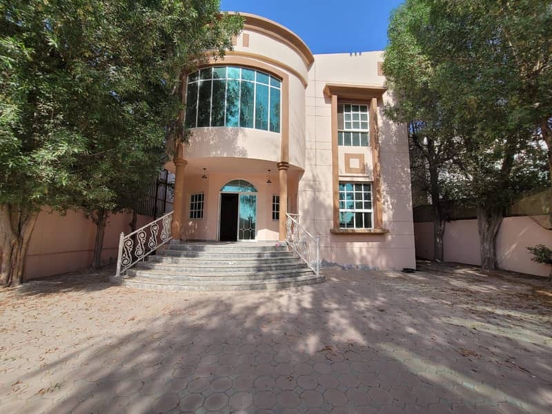 For rent a two-storey villa in Al Mowaihat.