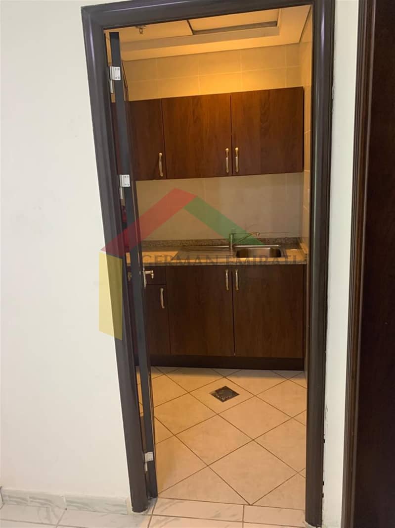 8 Spacious Office Available for Rent in Al Qusais Damascus Street