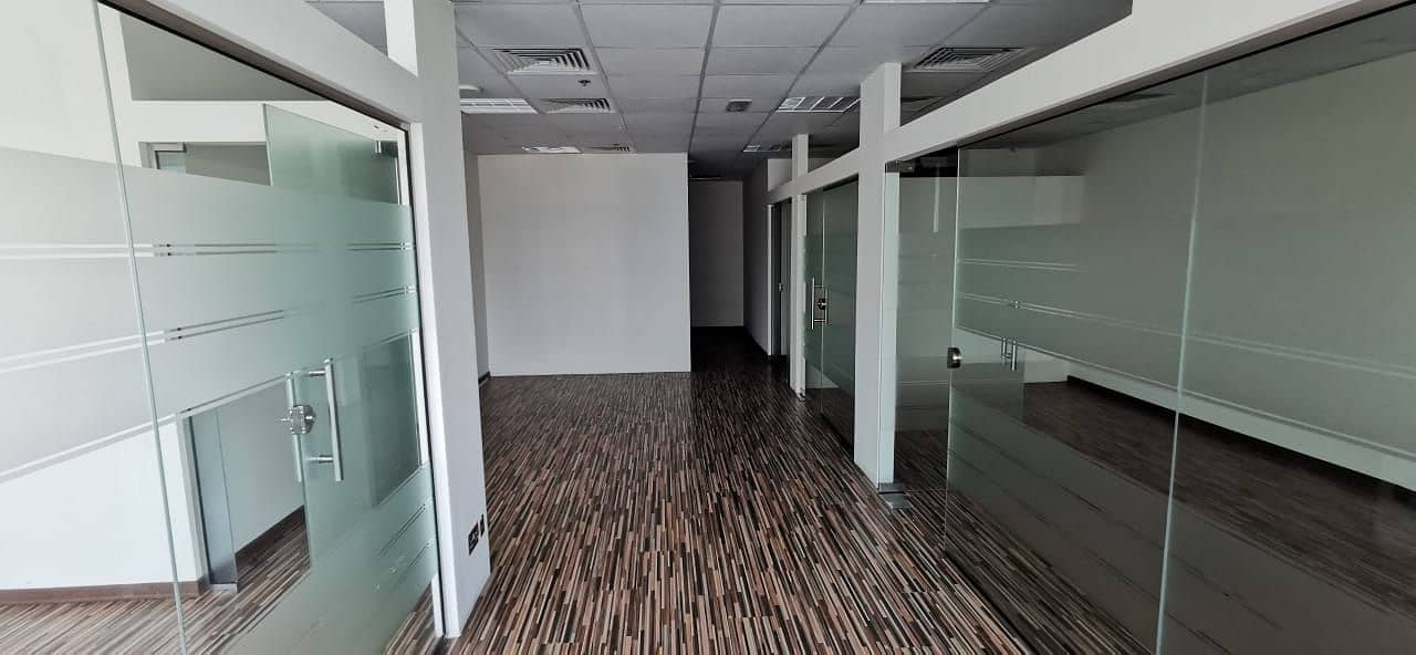 2 Fitted Office In DAMAC XL Tower