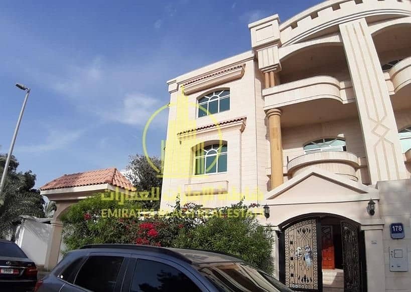 10 Rooms | Commercial Villa in Al Mushrif
