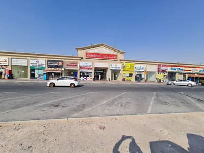 Shop for Rent in Al Quoz, Dubai - Shop for garments good for 1 to 20 DHS stores
