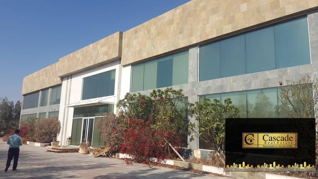 14 DUBAI INDUSTRIAL PARK: INDEPENDENT WAREHOUSE