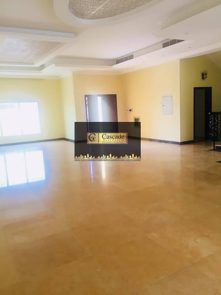 10 Al Barsha South 2 : 4bed room villa