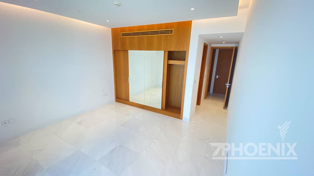 5 3BR HIGHER FLOOR PANORAMIC VIEW PALM AND AIN DUBAI