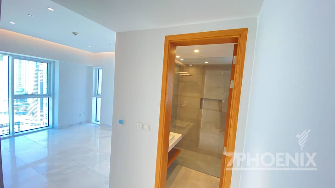 18 3BR HIGHER FLOOR PANORAMIC VIEW PALM AND AIN DUBAI