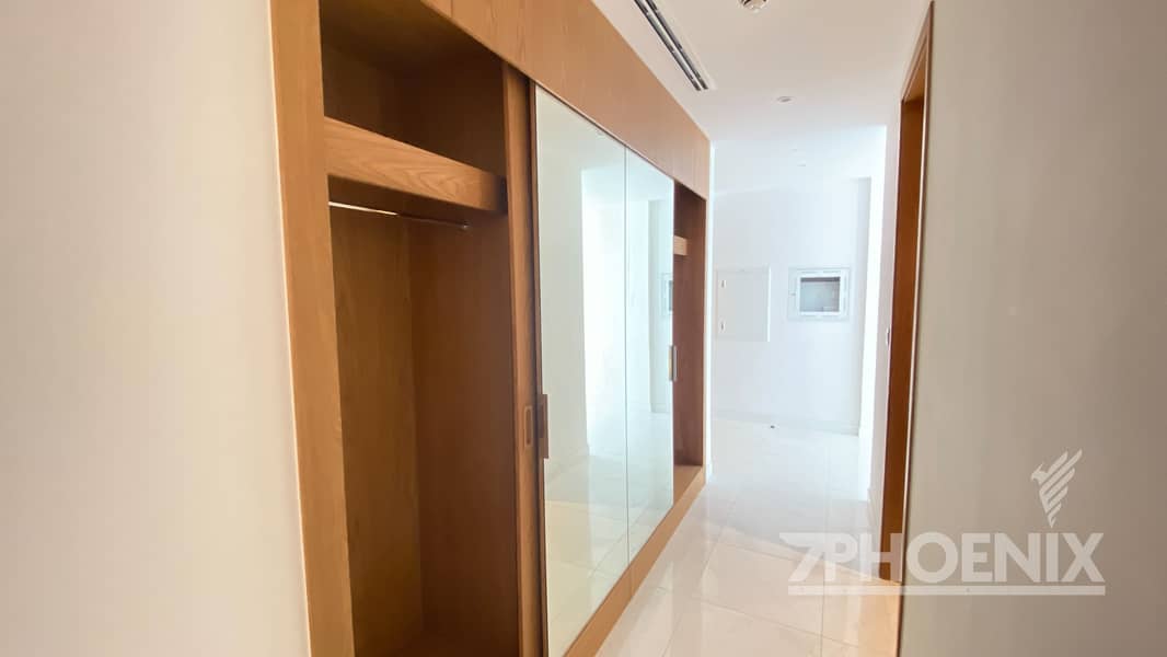 19 3BR HIGHER FLOOR PANORAMIC VIEW PALM AND AIN DUBAI