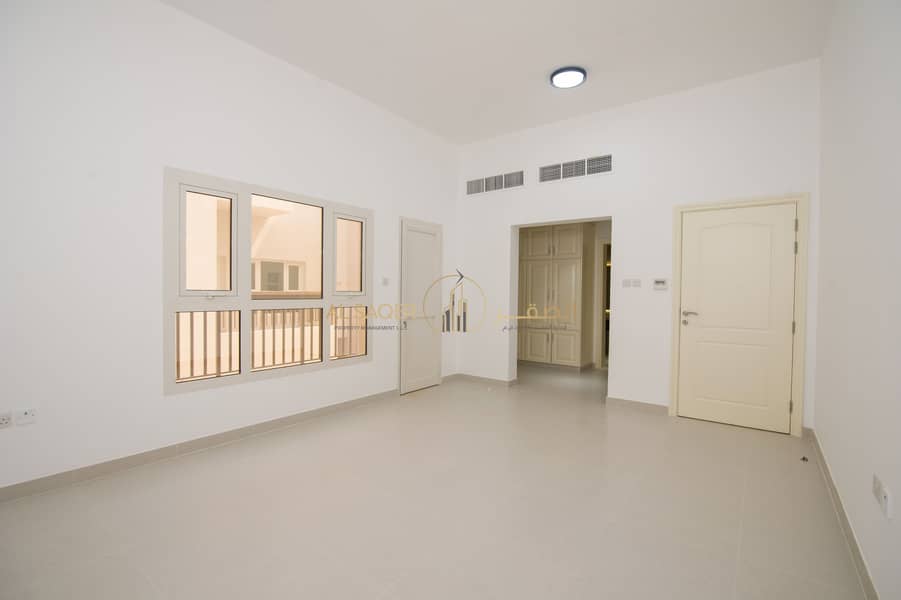 18 Direct from Owner! 3 BHK Villa in Mohamed Bin Zayed