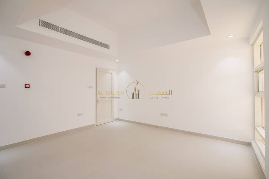 24 Direct from Owner! 3 BHK Villa in Mohamed Bin Zayed