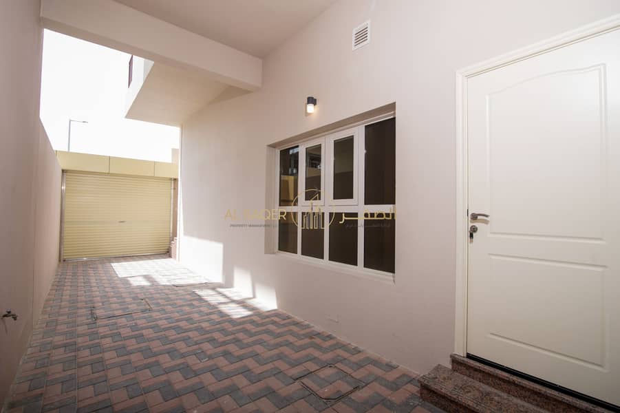 33 Direct from Owner! 3 BHK Villa in Mohamed Bin Zayed